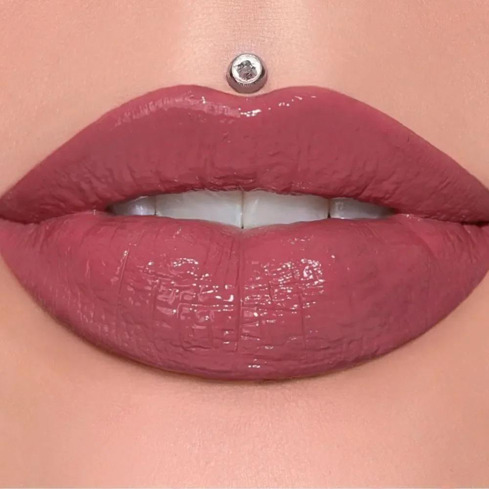 Please Forgive Me, NIB Jeffree Star Supreme Gloss Full Pigmented Gloss